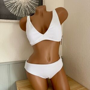 Roxy Large White Minimalist Bikini 2 PCs Set Swimwear Summer Beachy